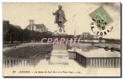 Auxerre Ansichtskarte AK La statue de Paul Bert et le vieux pon