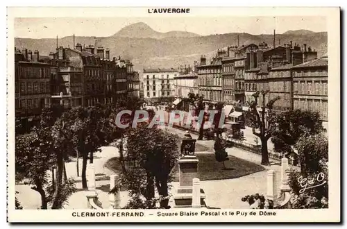 Clermont Ferrand Ansichtskarte AK Square Blaise Pascal et le Puy deDome