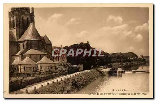 Laval Cartes postales Bords de la Mayenne et basilique d'Avesnieres