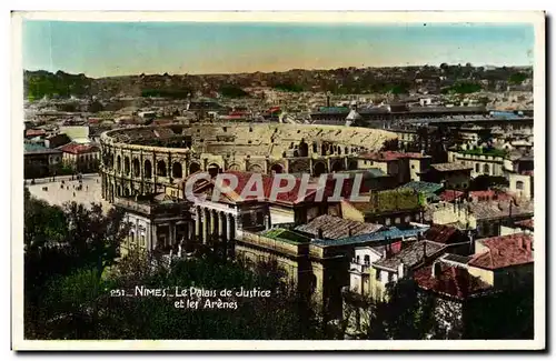 Nimes - le Palais de Justice et les Arenes - Ansichtskarte AK