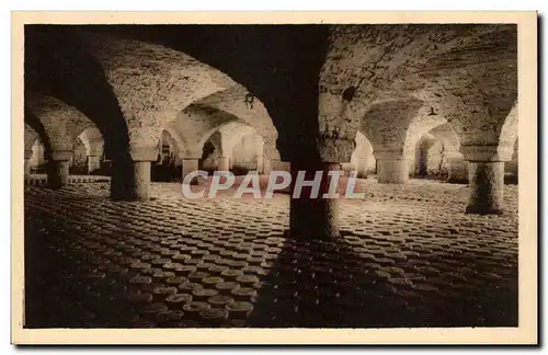 Roquefort - Caves Basses - Un Saloir Les Fromages frottes de sel sur toute leur surface - Cartes postales