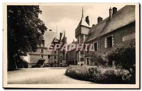 La Cour du Chateau - Gien - Cartes postales