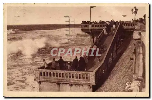 Soulac sur Mer - Devant le Ponton Grosse Mer - Cartes postales