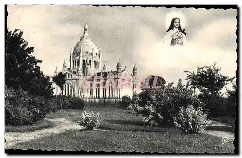 Cartes postales Perspective sur la basilique de lisieux