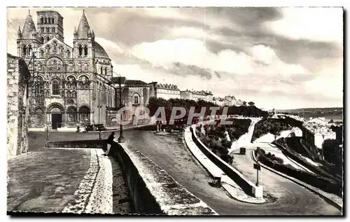 Angouleme Cartes postales moderne Cathedrale Saint Pierre et remparts