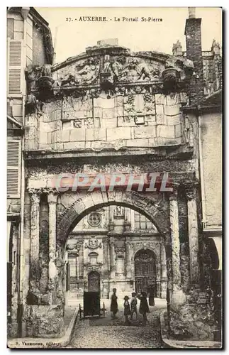 Auxerre Ansichtskarte AK Le portail Saint Pierre (enfants)