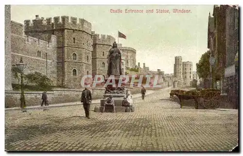 Grande Bretagne Windsor Cartes postales Castle entrance and statue