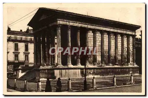 Nimes Cartes postales La maison carree