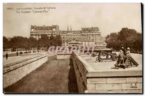 Paris Ansichtskarte AK Les Invalides Fosses et canons