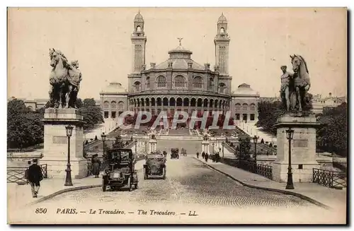 Paris Cartes postales Le Trocadero (automobile)