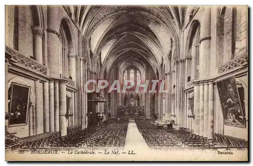 Cartes postales Bordeaux La cathedrale la nef