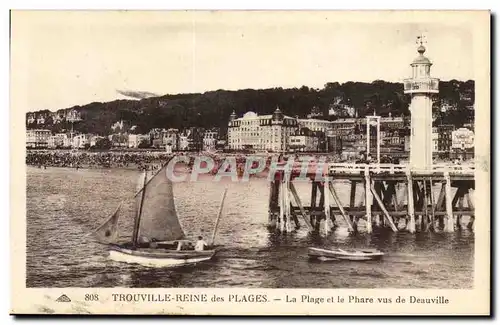 Trouville Reine des plages Ansichtskarte AK La plage et le phare vus de Deauville