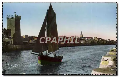 Les Sables d'Olonne - La Petite Jetee - Le Chenal - La Tour d'Arundel - La Chaume - Cartes postales