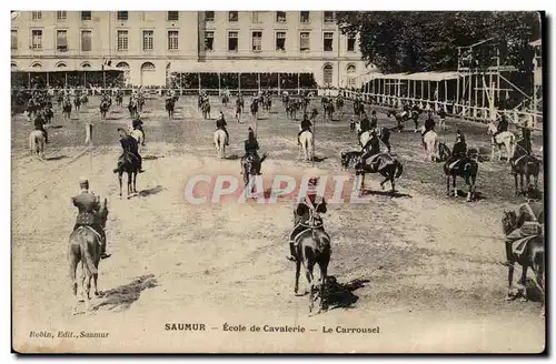 Saumur Ansichtskarte AK Ecole de cavalerie Le Carrousel (chevaux hippisme)