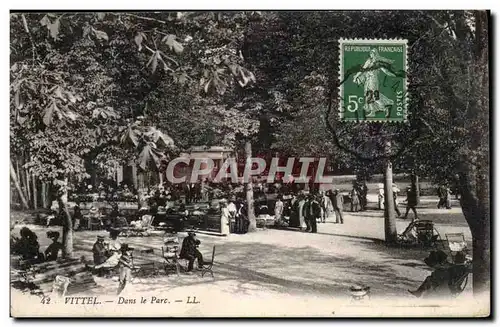 Vittel Ansichtskarte AK Dans le parc