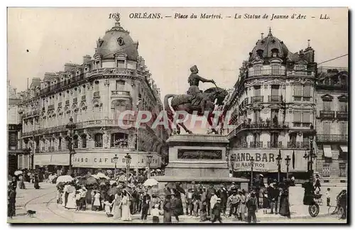 Orleans Cartes postales Place du Martroi La statue de Jeanne d&#39arc