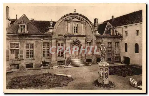 Flavigny Ansichtskarte AK Petit seminaire Saint Bernard La cour d&#39entree