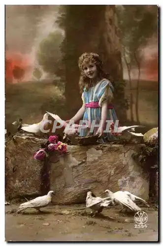 Cartes postales Fantaisie enfant et colombes