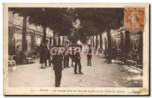 Vichy - La Grande Allee du Parc du Casino vu du Palais des Sources Ansichtskarte AK