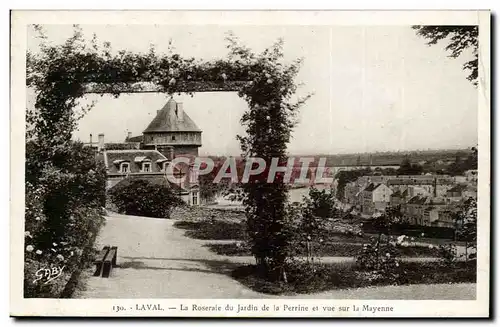 Laval Ansichtskarte AK La roseraie du ajrdin de la Perrine et vue sur la mayenne