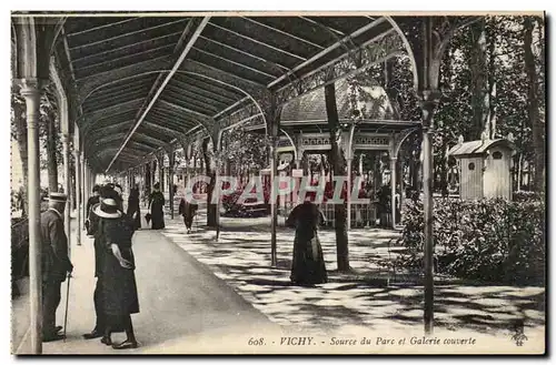 Vichy Cartes postales Source du parc et galerie couverte