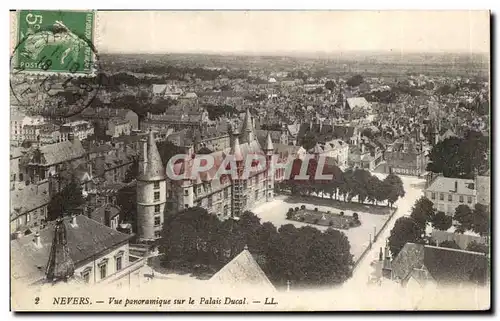 Ansichtskarte AK Nevers Vue panoramique sur le palais ducal