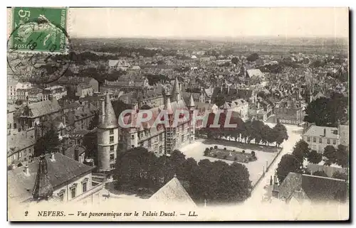 Cartes postales Nevers Vue panoramique sur le palais ducal