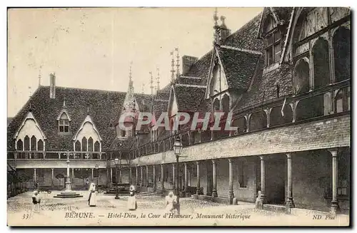 Cartes postales Beaune Hotel Dieu la cour d&#39honneur Monument historique