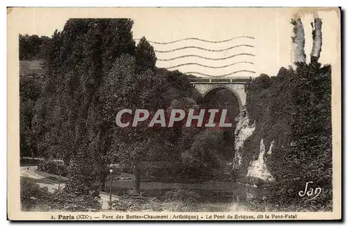 Paris Ansichtskarte AK PArc des Buttes Chaumont Le pont de briques dit le pont Fatal