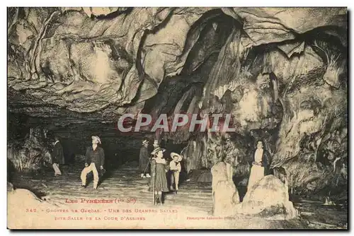 Cartes postales Grottes de Garcas Une des grandes salles dite salle de la cour d&#39assises