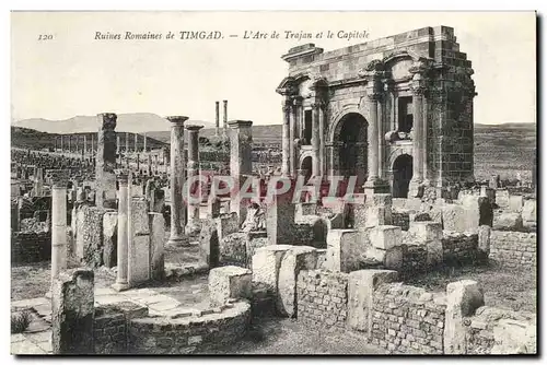 Algerie Ruines romaines de Timgad Cartes postales L&#39arc de Trajan et la capitole