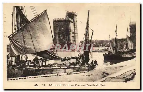 La Rochelle - Vue vers l&#39entree du Port - Cartes postales