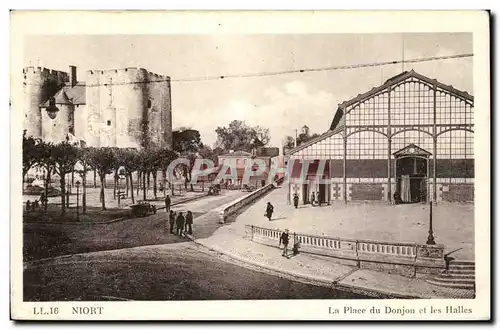 Niort Cartes postales La place du donjon et les halles