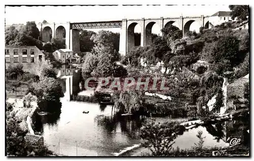 Parthenay Ansichtskarte AK Le Thouet et le viaduc