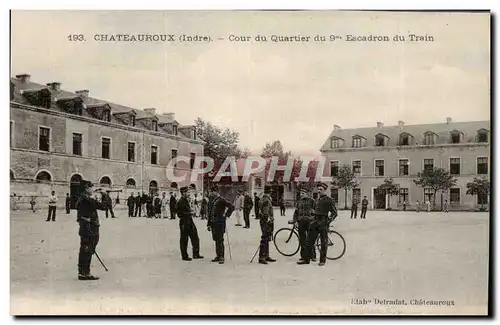 Chateauroux Ansichtskarte AK Cour du quartier du 9eme Escadrons du train