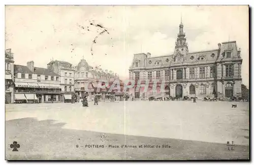 Poitiers Cartes postales Place d&#39armes et Hotel de ville