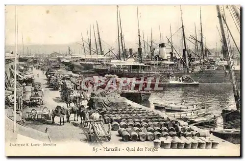 Marseille Cartes postales Quai des forges (bateaux)