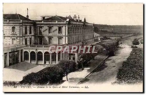 Vittel Cartes postales Avenue de la gare et hotel terminus