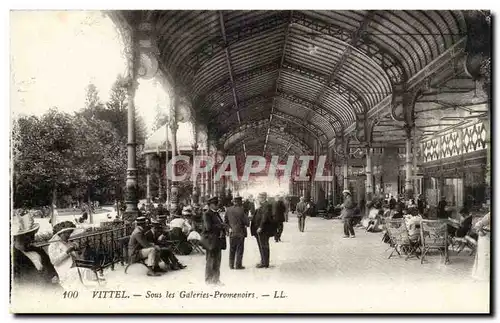 Vittel Ansichtskarte AK Sous les galeries promenoirs