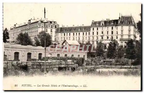 Vittel Cartes postales Les grands hotels et l'embouteillage