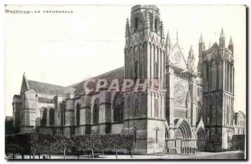 Poitiers Cartes postales La cathedrale