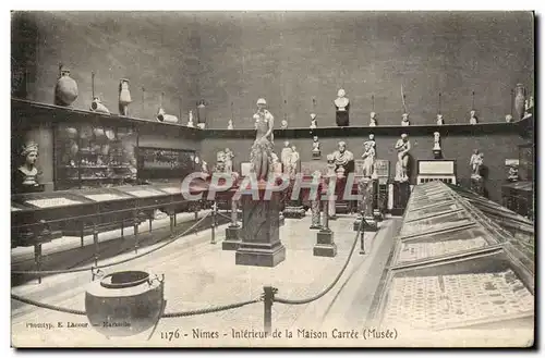 Nimes - Interieur de la Maison Carree - musee - Cartes postales