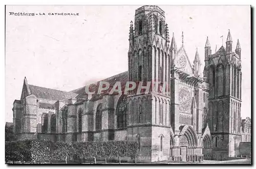 Poitiers Cartes postales La cathedrale