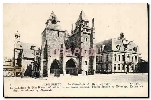 Saint Brieuc Cartes postales La cathedrale et l&#39hotel de ville