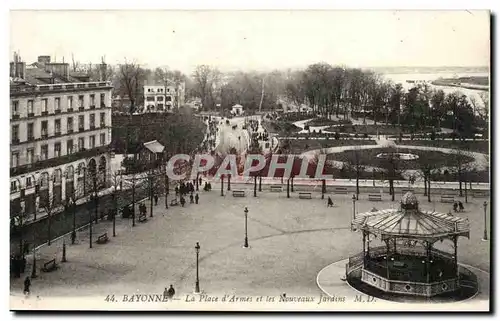 Bayonne - la Place d&#39Armes et les Nouveaux Jardins - Ansichtskarte AK