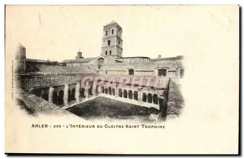 Arles Cartes postales L&#39interieur du cloitre Sainte TRophine