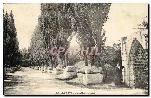 Arles Cartes postales Les Aliscamps