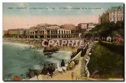 Biarritz - Baigneurs a la Plage - Le Casino Municipal et le Le Grand Hotel Cartes postales