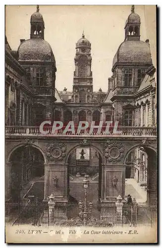 Lyon - Hotel de Ville - La Cour Interieure - Cartes postales