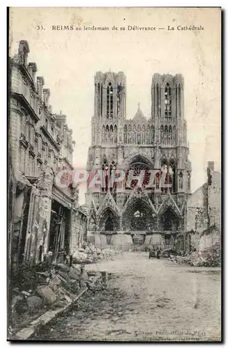 Reims Cartes postales Au lendemain de sa delivrance La cathedrale